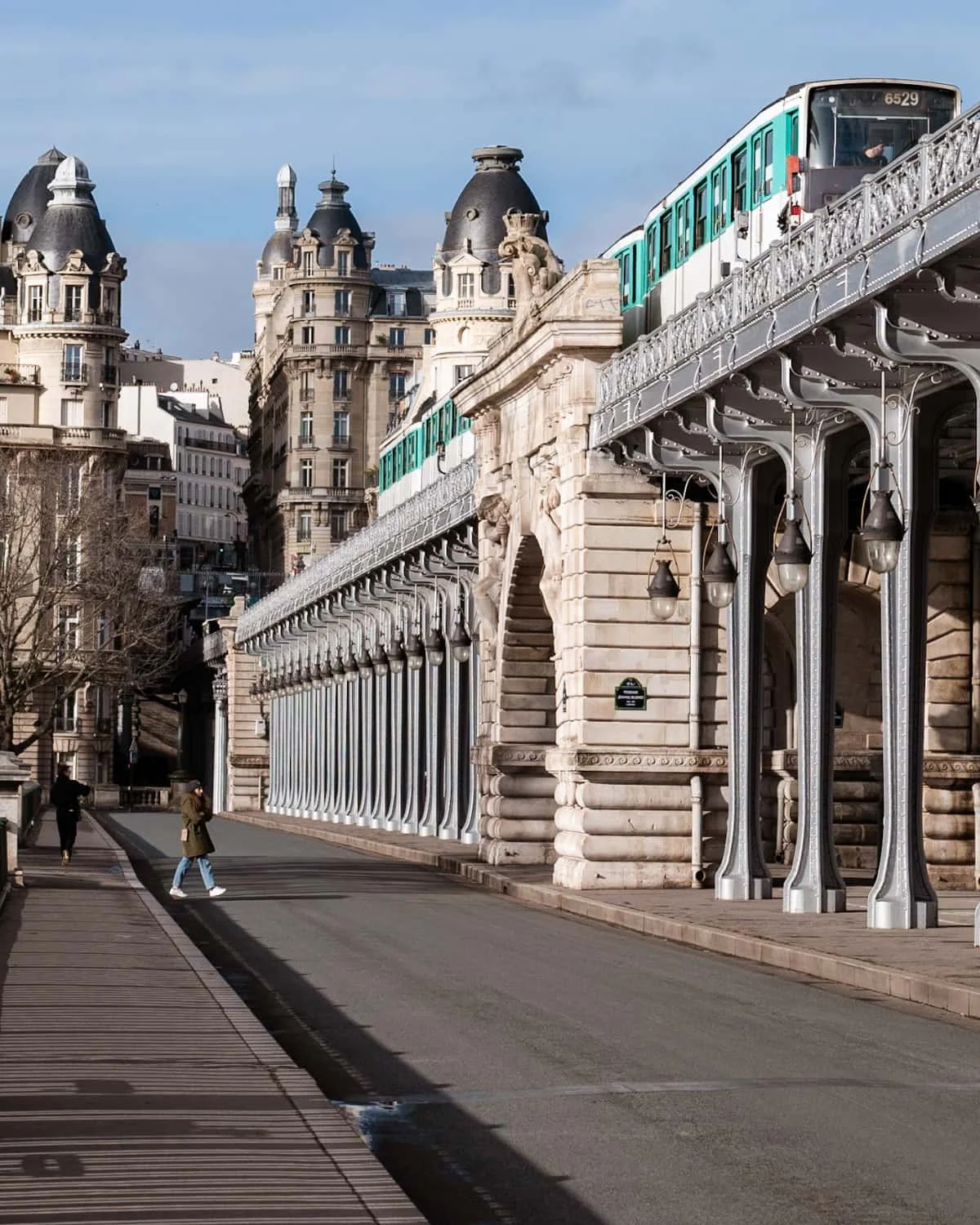 Paris metro line going over Bir Hakeim Bridge Paris