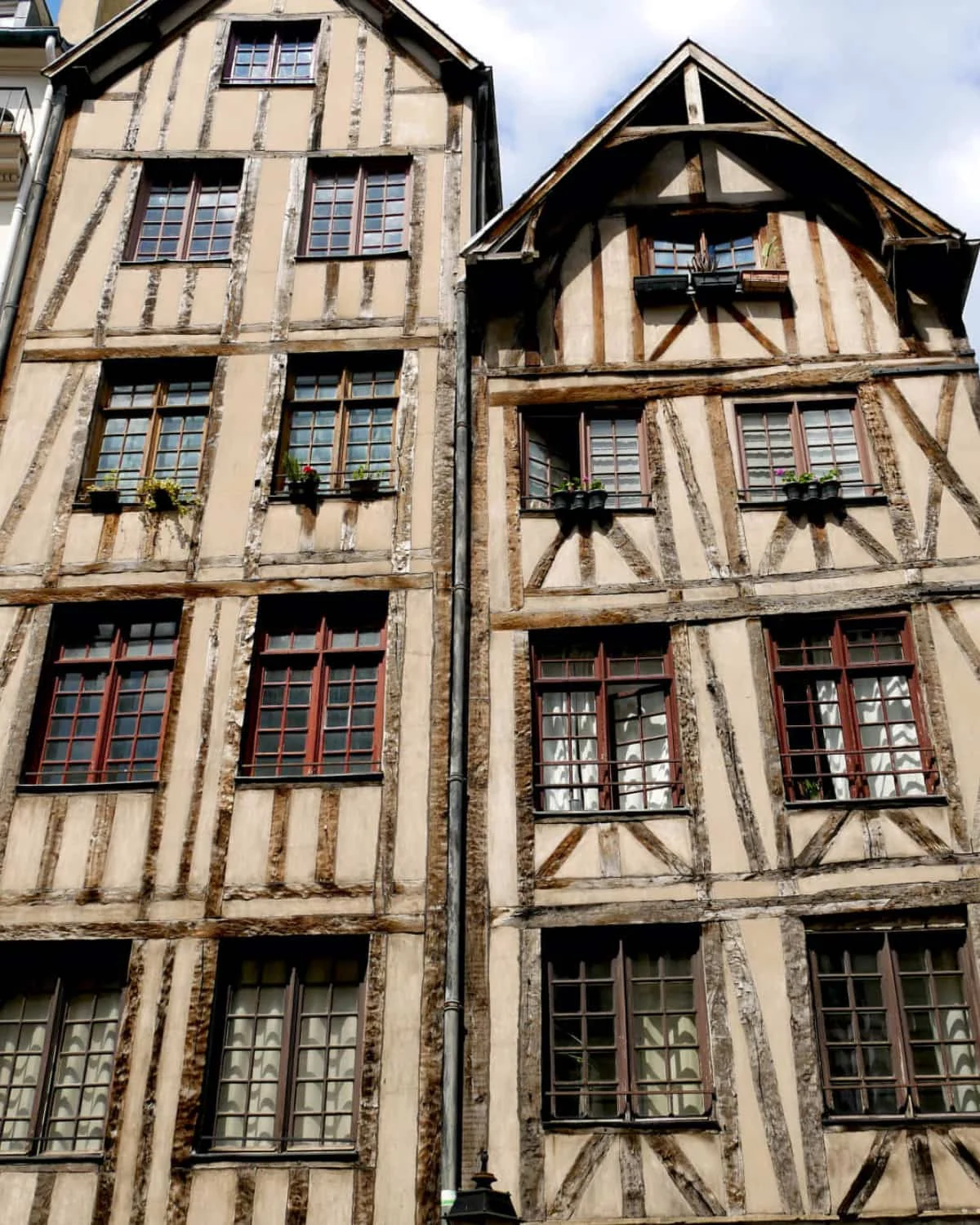 Le Marais medieval house Paris