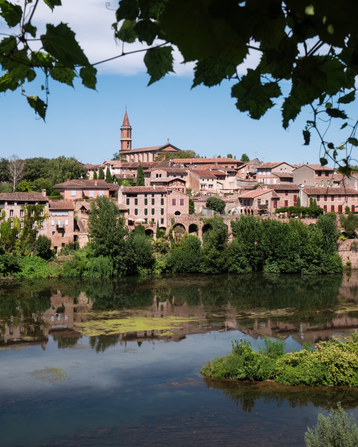 A view of Albi city from the royal gardens of Berbie
